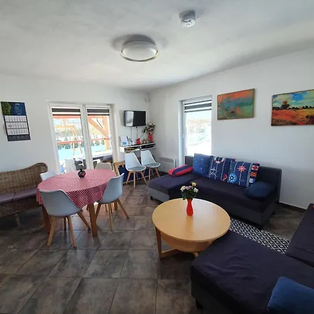 Сasa de vacaciones Zakatek Ventus I By Interhome *